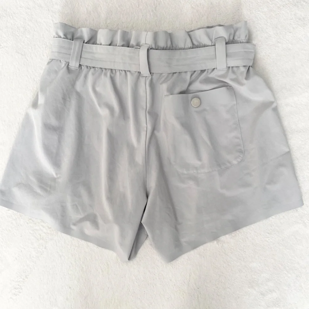 Athleta Skyline Paper Bag Belted Shorts Womens 6 Gray‎